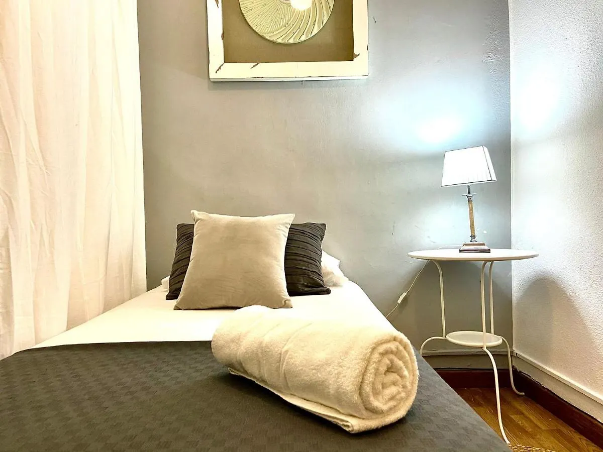 Hostal Albergue Alani Montjuic Barcelona España